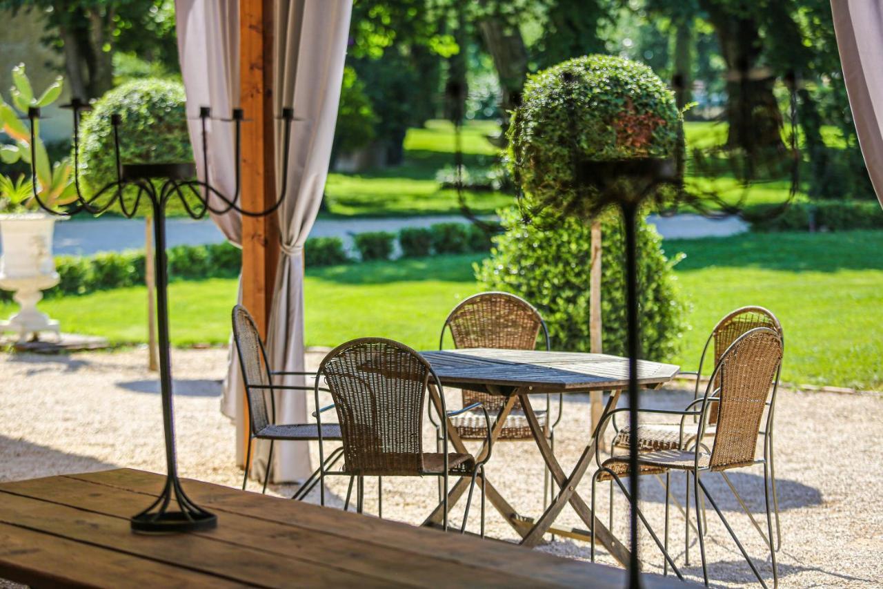 Hotel Le Manoir Du Thouron Saint-Sulpice  Exterior foto